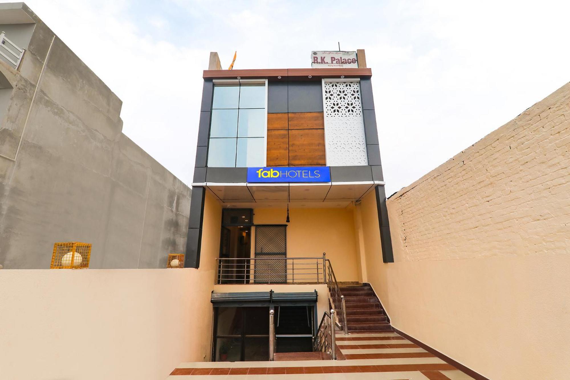 Fabhotel Rk Palace Ayodhya エクステリア 写真