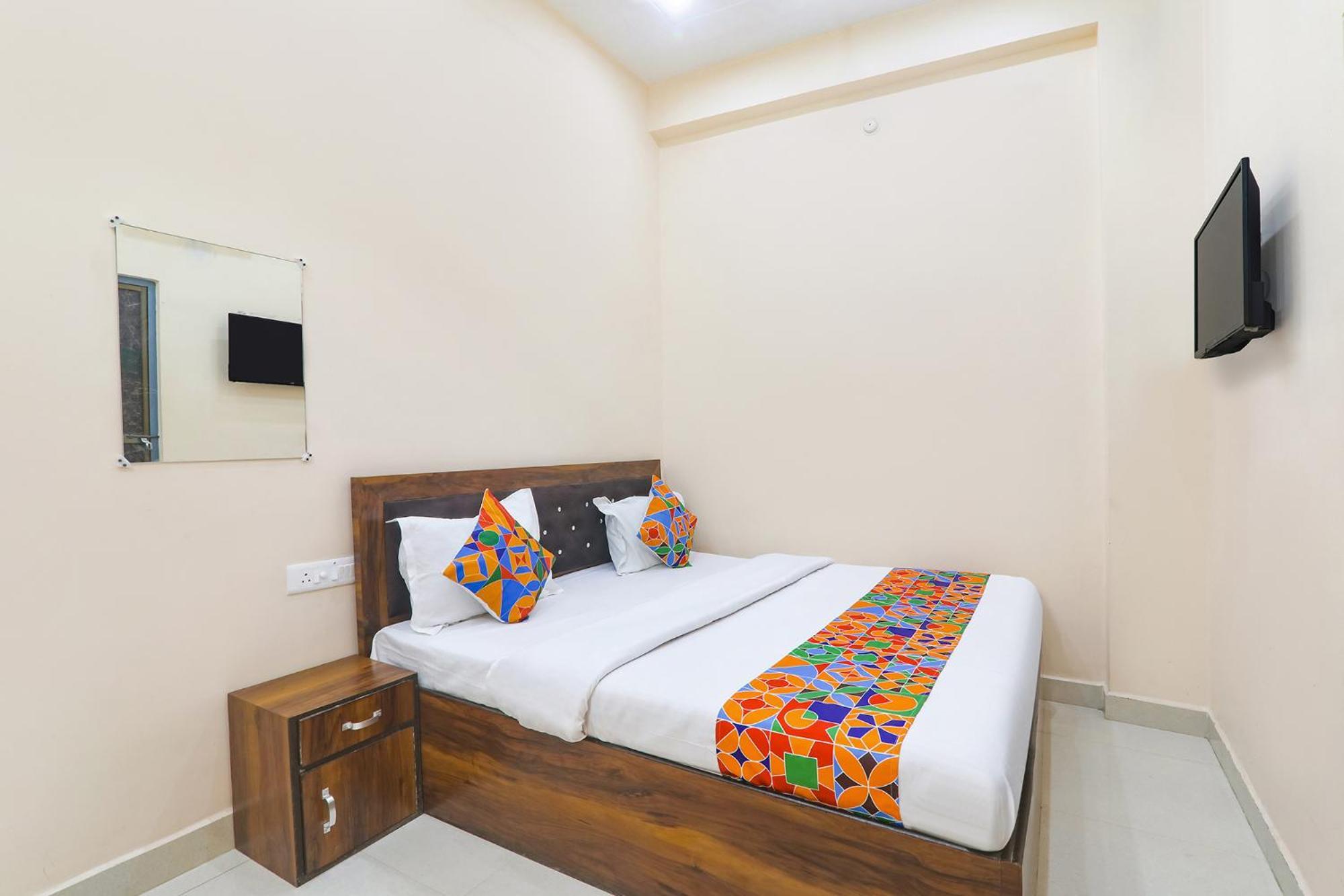 Fabhotel Rk Palace Ayodhya エクステリア 写真
