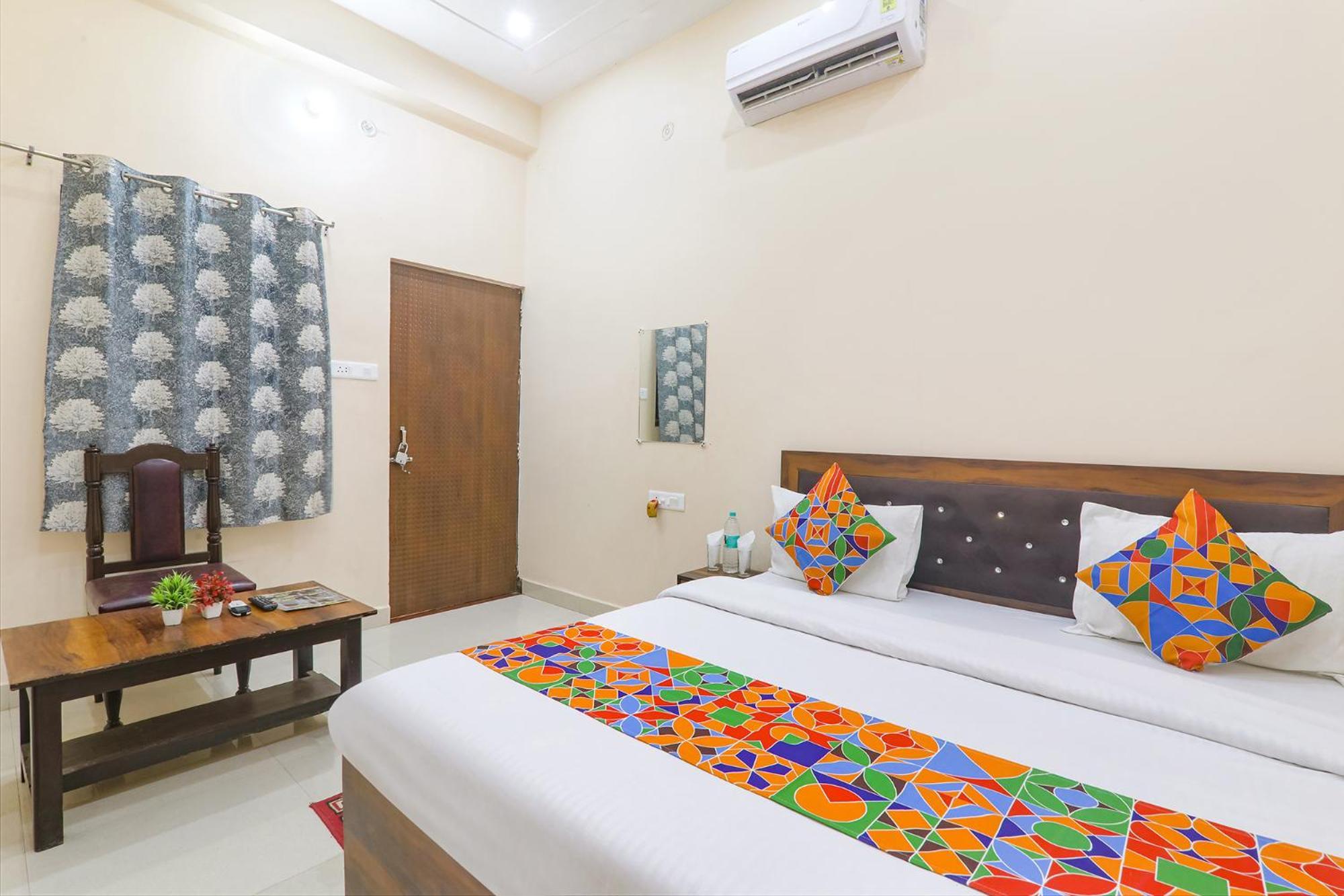 Fabhotel Rk Palace Ayodhya エクステリア 写真