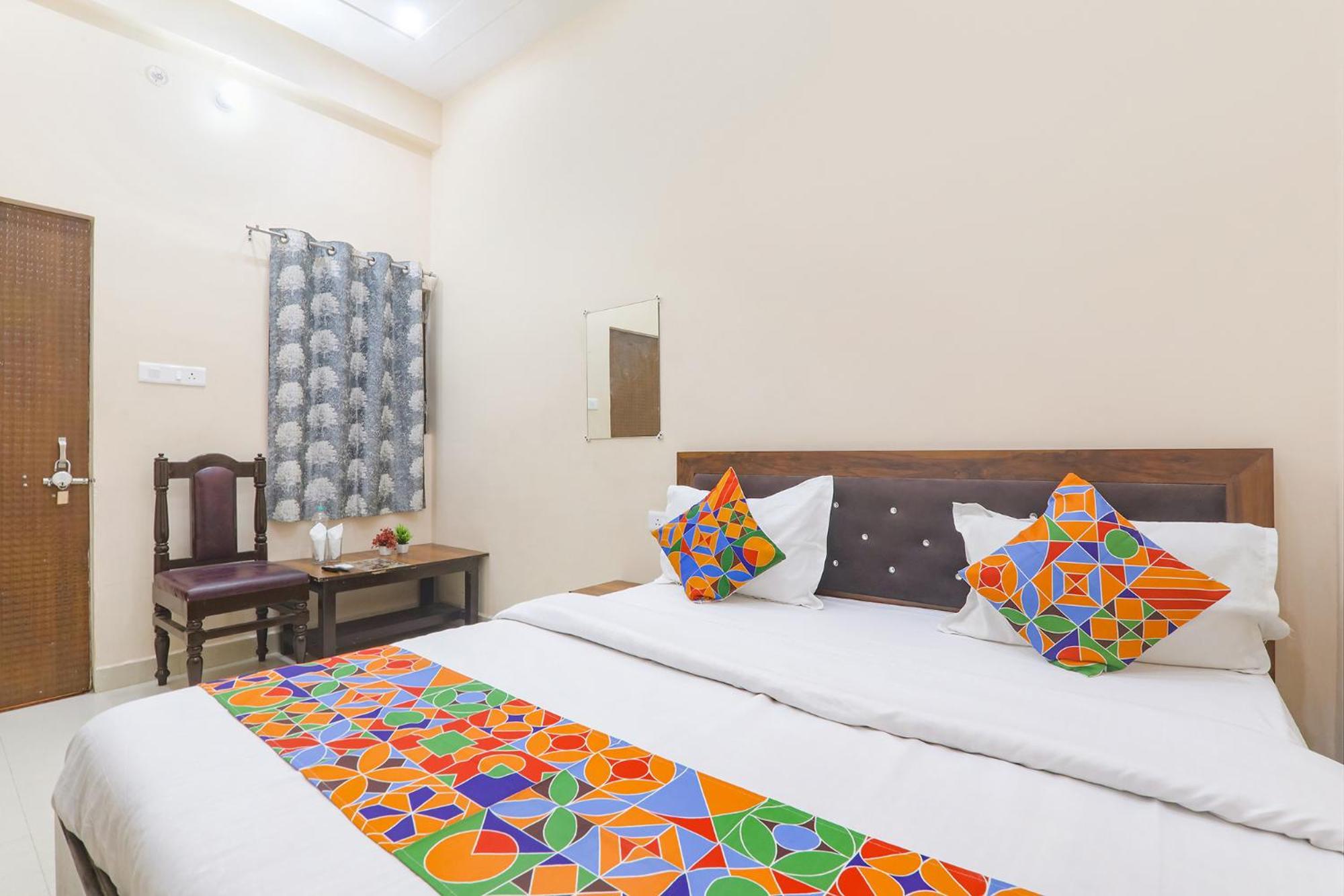 Fabhotel Rk Palace Ayodhya エクステリア 写真