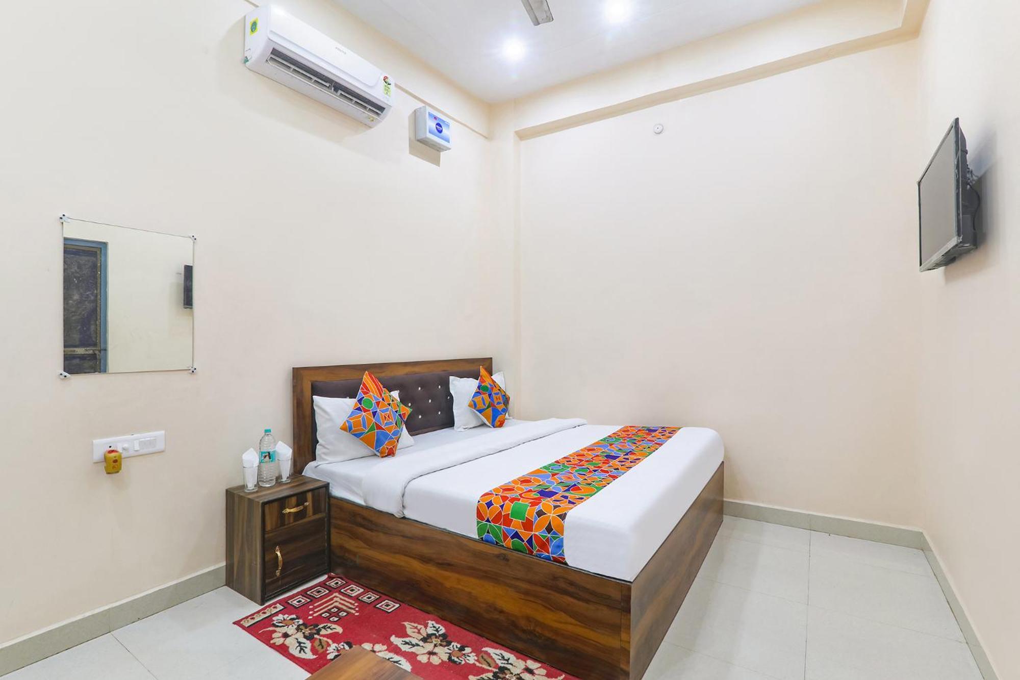 Fabhotel Rk Palace Ayodhya エクステリア 写真